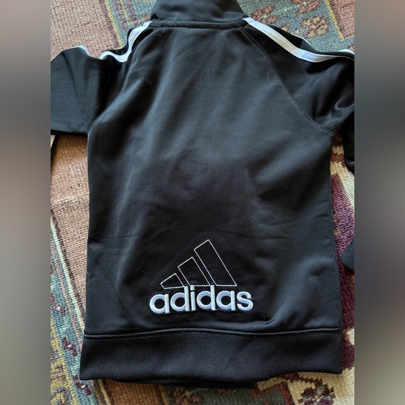 Adidas track suit - black and white 4T - Picture 4 of 4